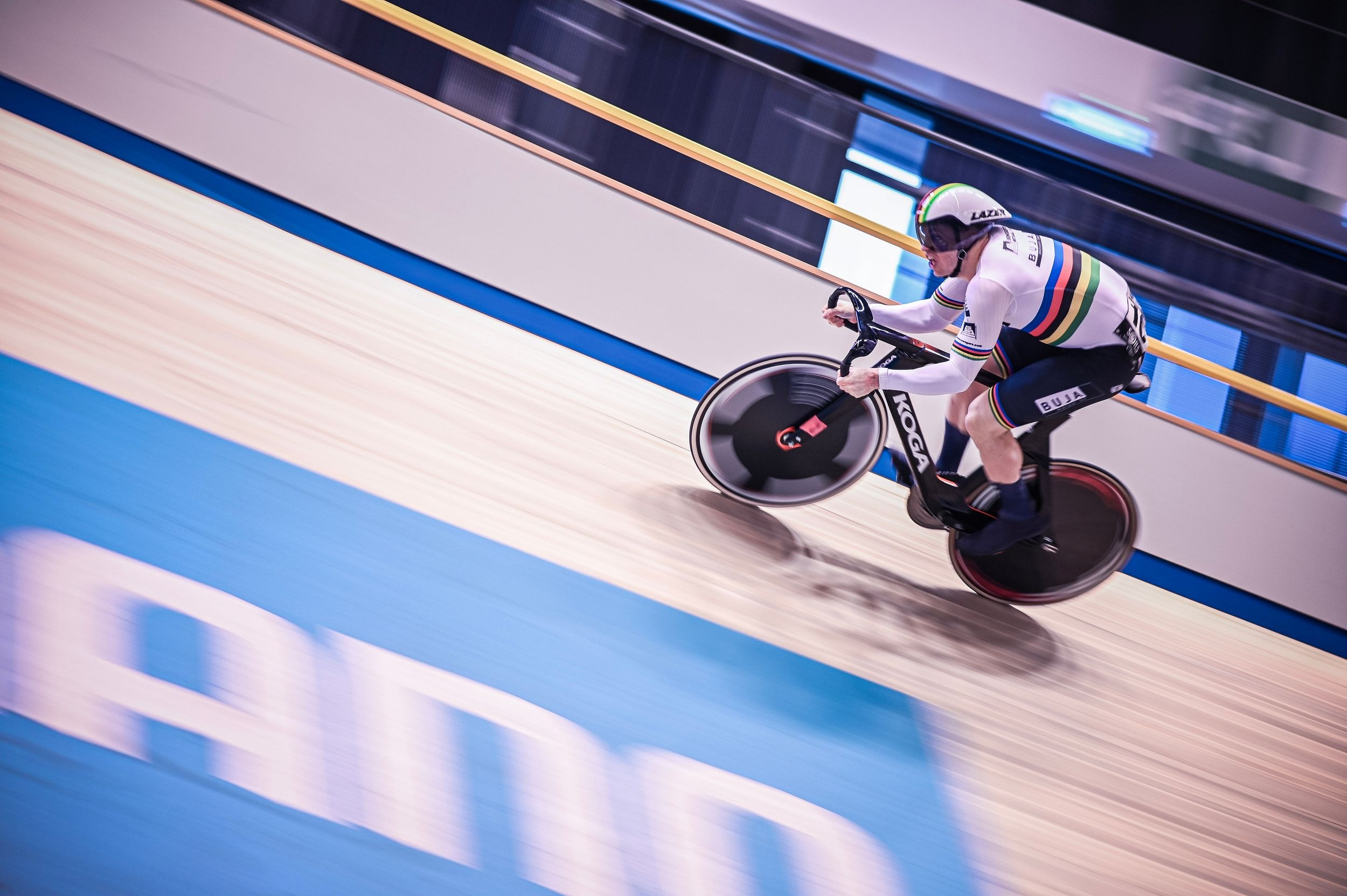 Track cycling photograph by Sander Oord